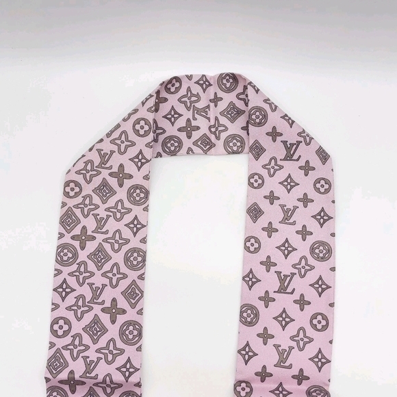 Louis Vuitton Monogram Bandeau Map Trunks M75551 Silk Scarf W/B i111117 - Picture 10 of 16